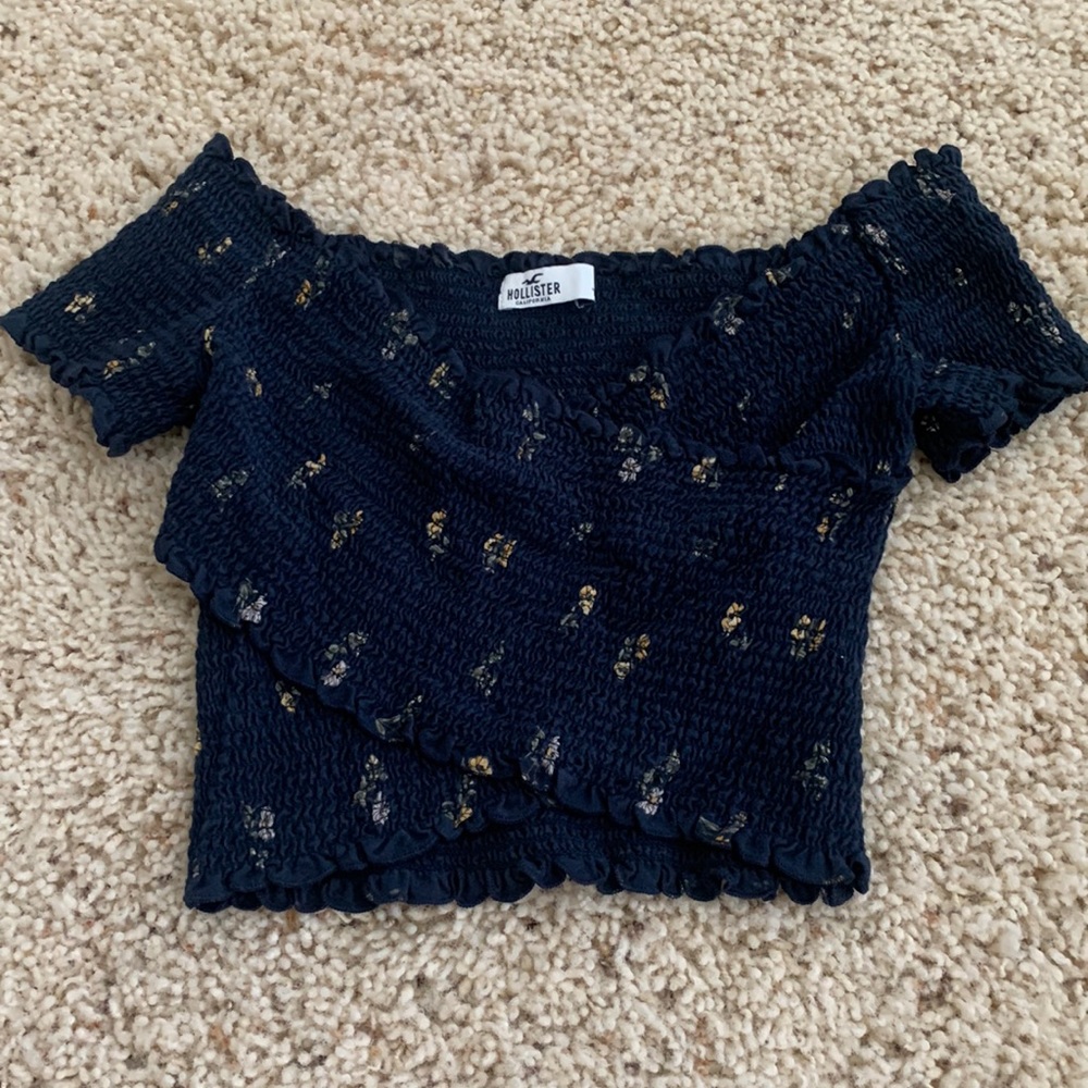 Hollister Crop Top